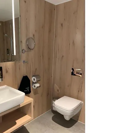 فندق K6 Seminarhotel هالبيرشتادت