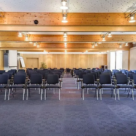 K6 Seminarhotel فندق هالبيرشتادت